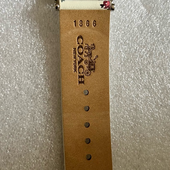 Coach Perry White Pink Silver Stainless Steel Case Leather Strap Watch New - Picture 4 of 5